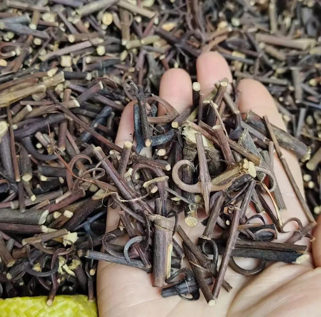 发现一个奇怪的现象：查出高血压的人，一吃上降压药，什么中医调理、饮食忌口、运动锻