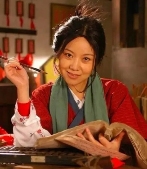 2004年，闫妮老公一进门就对闫妮说：我们离婚吧，孩子还小，房子归你，我净身出户