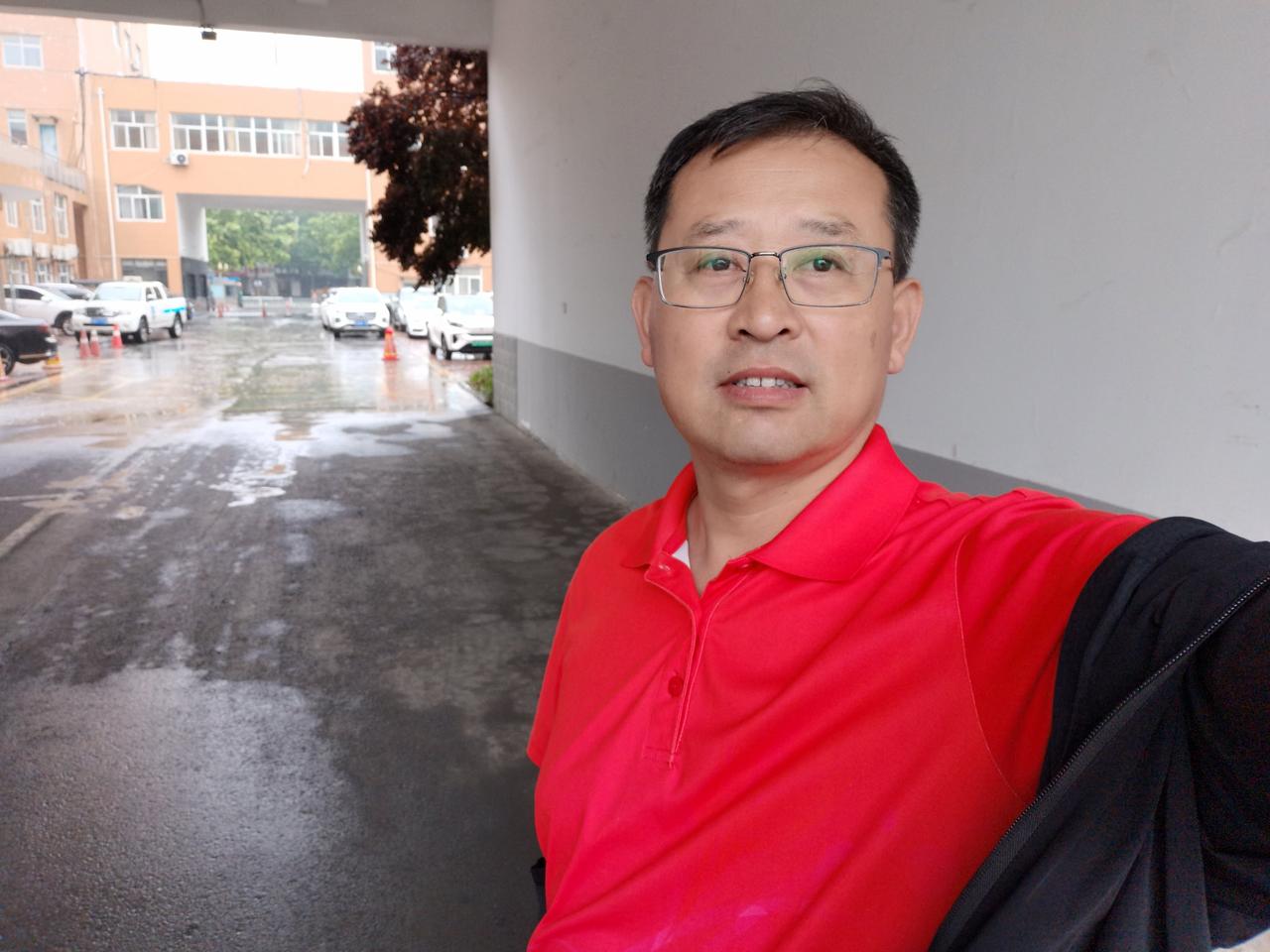 绝大部分吸烟者，选择了摆烂一、中国疾控、世界卫生组织烟草控制报告：​9