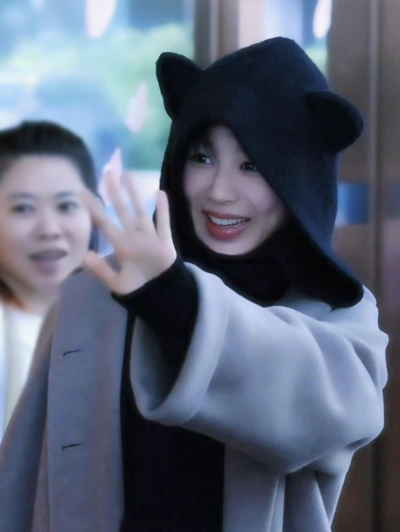 杨紫我终于下山了经过近半年在海拔四千多米的高原拍摄,终于下山了。期待《生命树》