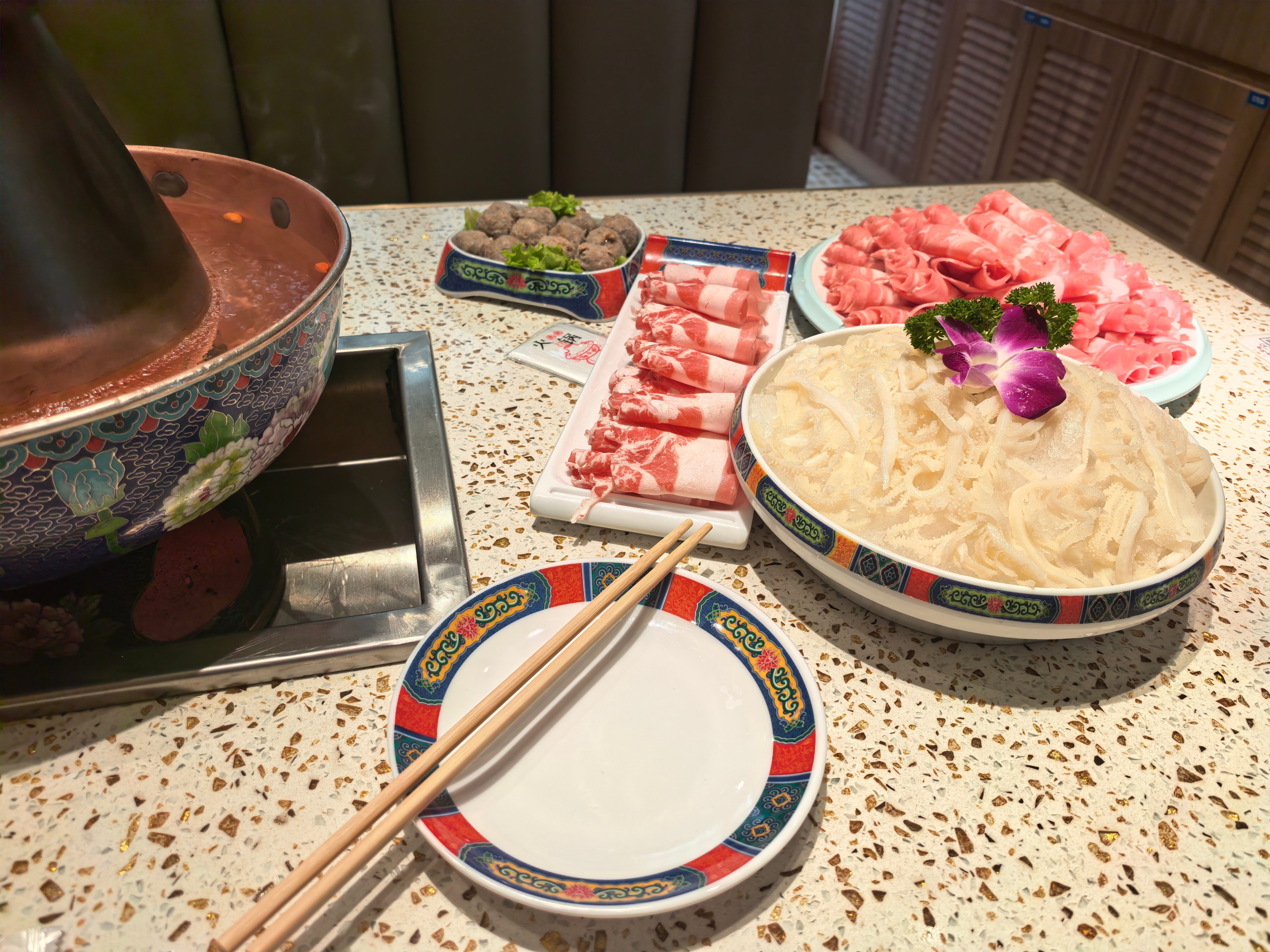 天凉了，简单吃个工作餐​​​