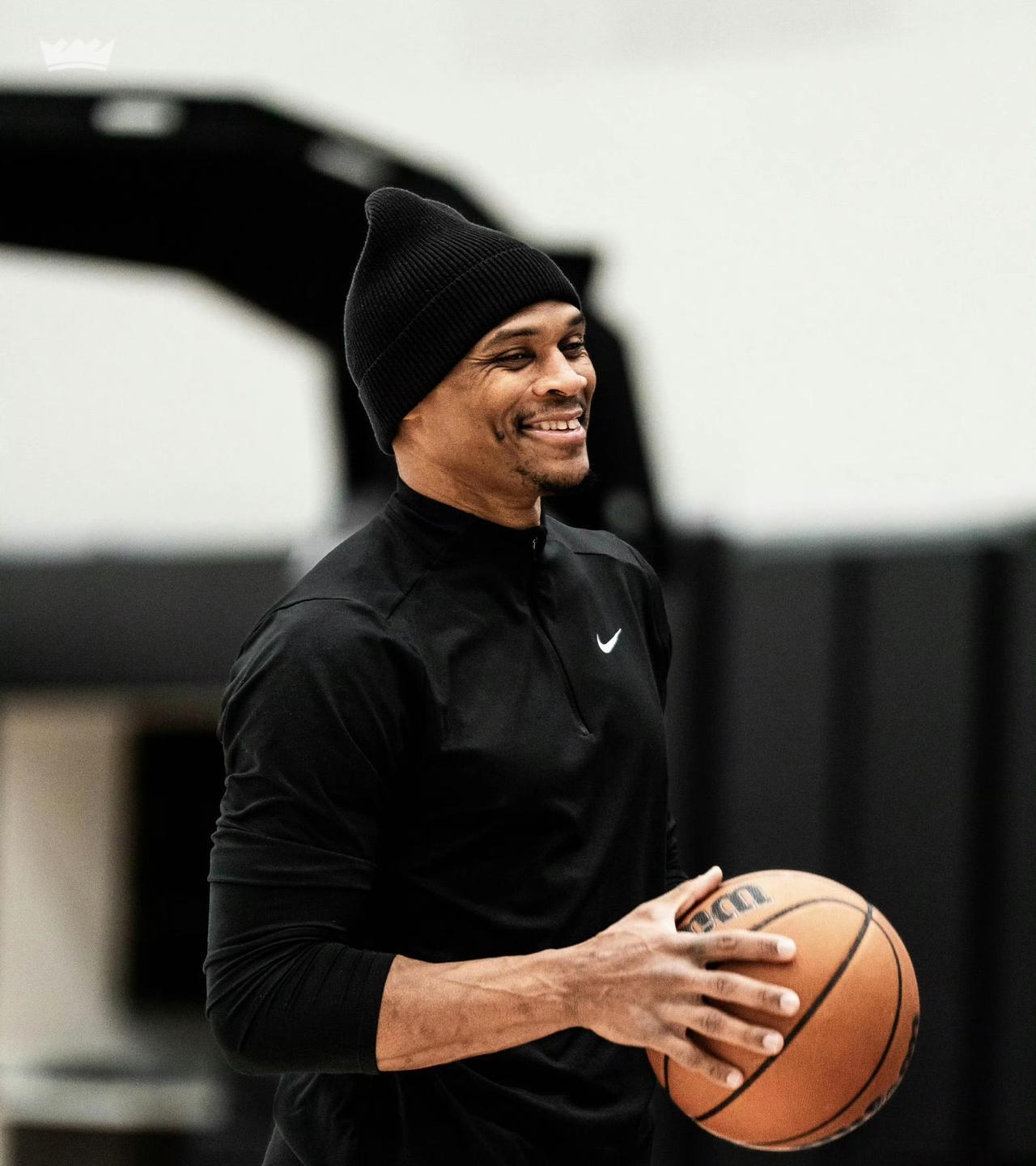 能力不济别甩锅！威少低效惨败，甩锅詹姆斯纯属无能能力不行就坦然认，别天天阴阳怪