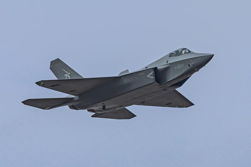 沙特因F-35摇摆不定歼-35或被阿联酋率先拿下：歼-35AE外销中东，沙特因