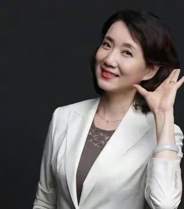 李修平很幸福，但她有一个人生的小遗憾，你知道是什么？李修平是最优秀的中央主持人