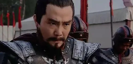 当年，徐祖明在北京电影学院进修班学习，偶尔得知胡枚在给《雍正王朝》选演员，他抱着