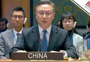 联合国大会最后一天，大家都准备散会了。中国代表孙磊突然举手行使答辩权，朝鲜代表