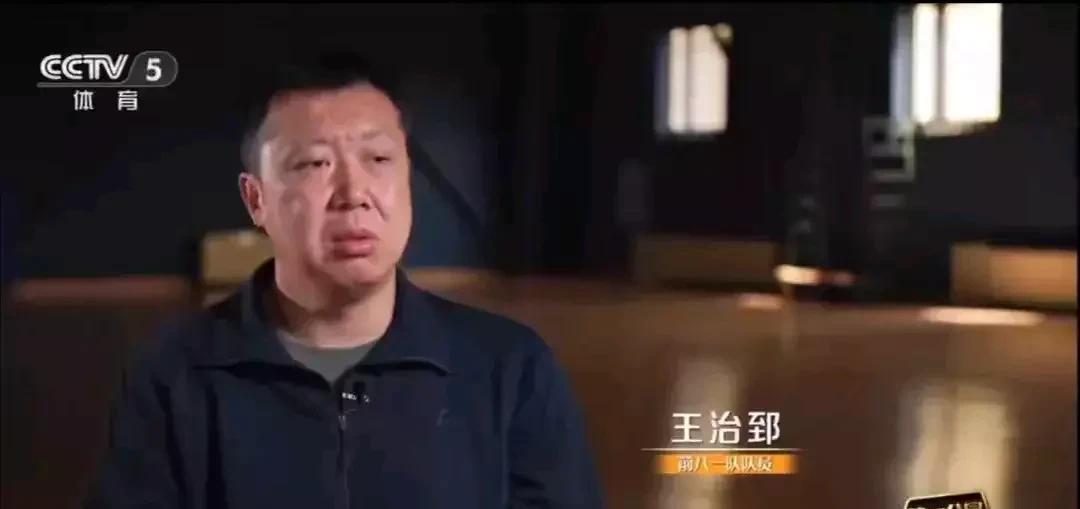 疑似点名批评山西！中国男篮名宿王治郅表示，CBA有些球队太依赖外援了，外援跟国内