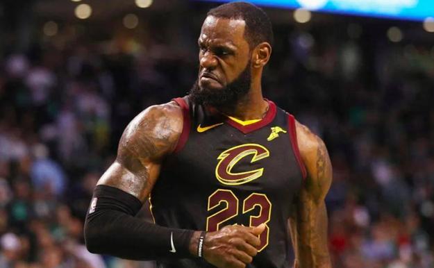 美媒：NBA历史最佳追帽高手，100%是这两位！1、詹姆斯2、普利斯最近，