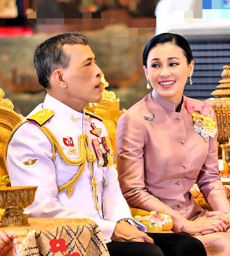 泰柬边境这就打起来了，但我真被泰王的“钞能力”给震到了！这才是真的“家里有矿