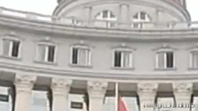 “不重要，不能吃药，只有精神病人才吃药！”据视频11月3日报道，女孩一年级被