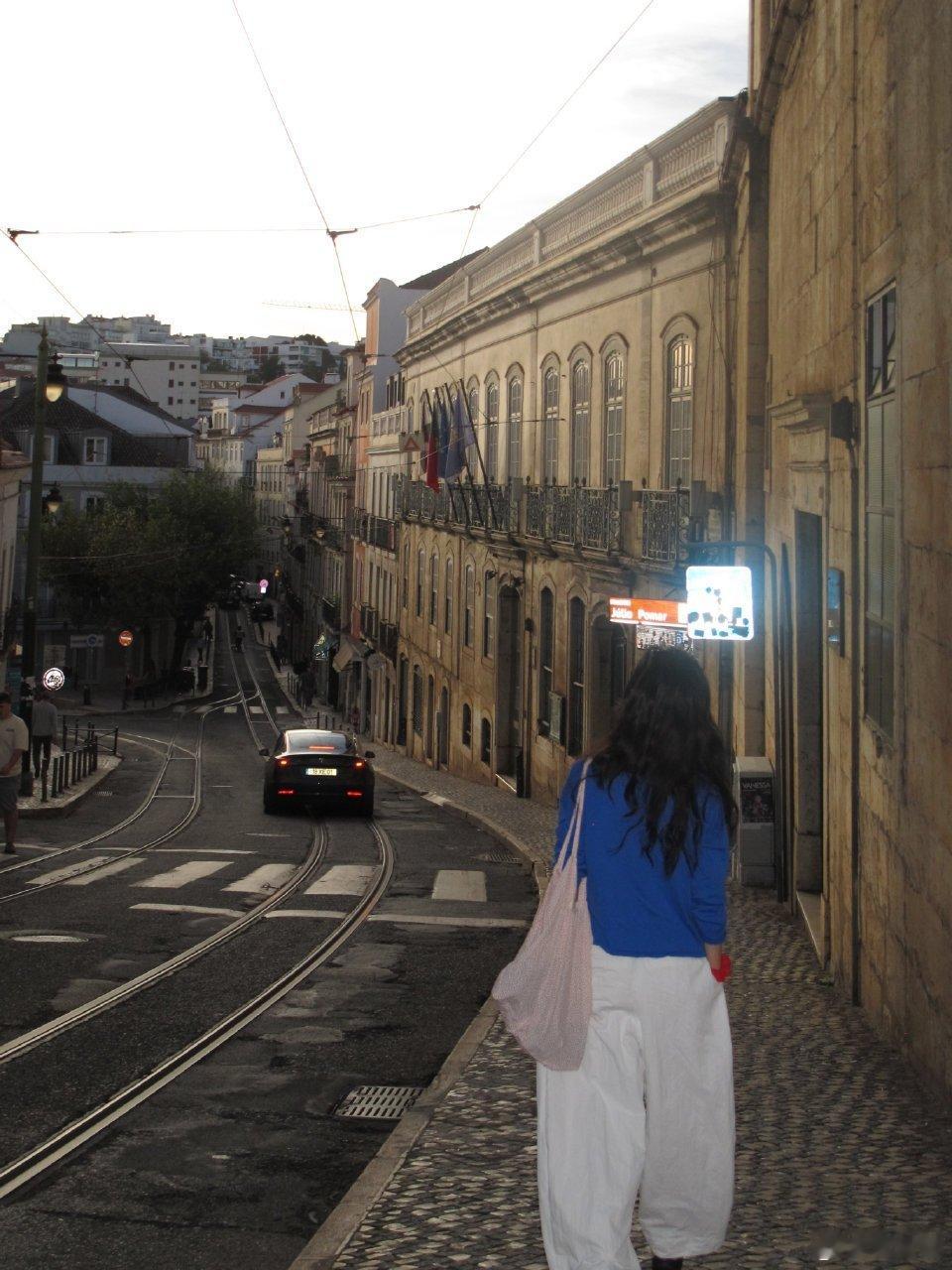 章若楠寄来的风景明信片，随随便便一拍就超有氛围感！太漂亮了吧！