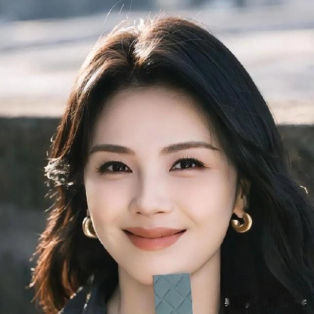 见过刘涛本人的都知道，她吸引人的地方，不是她的颜值，也不是她的名气，而是她扑