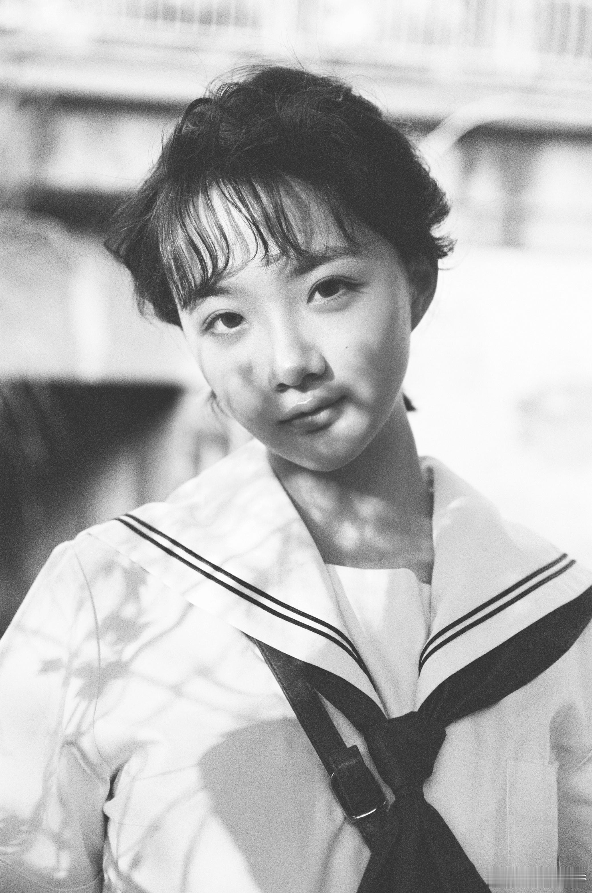 有人说她像奥特曼里的女主角😳​​​