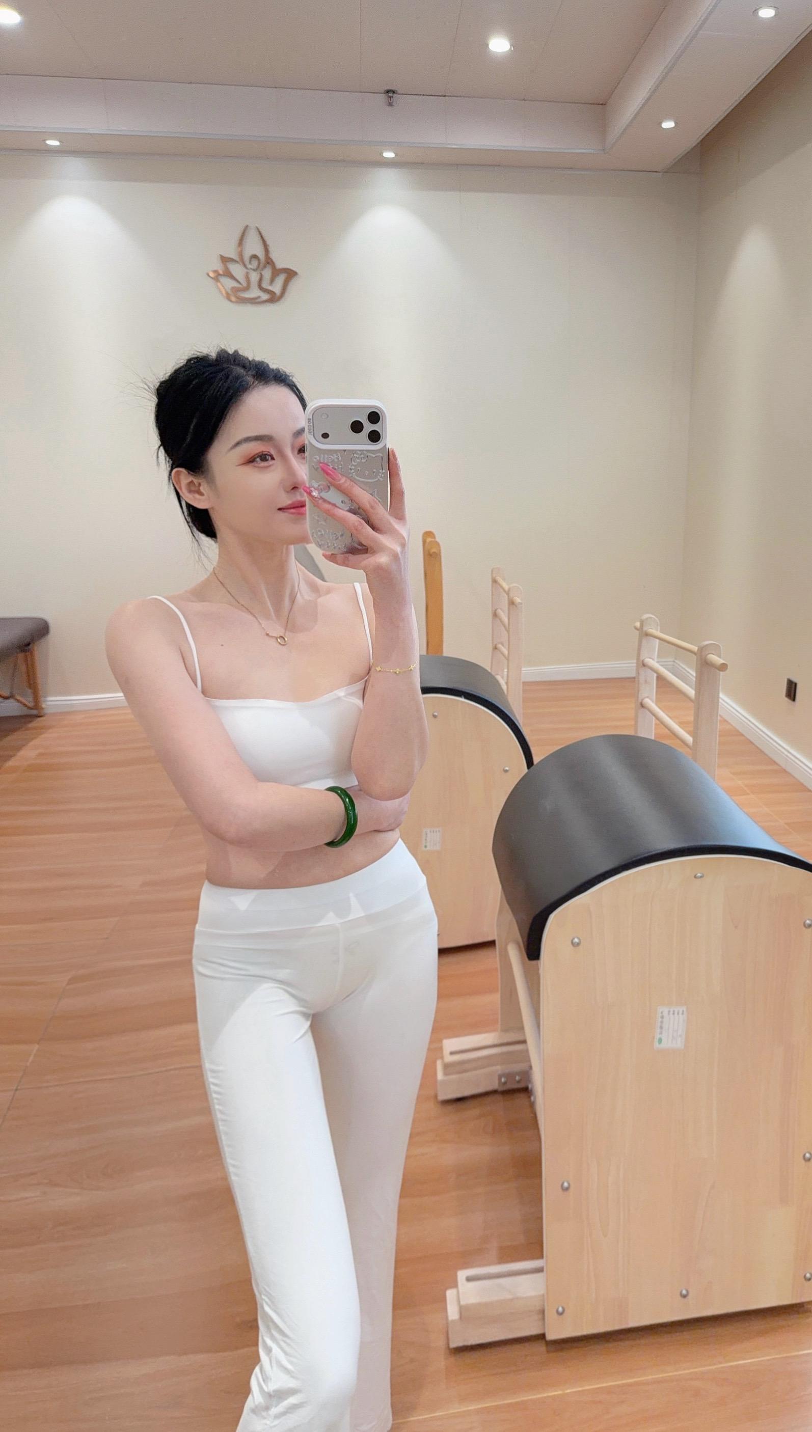 今日瑜伽分享～热爱的东西都有迹可循🧘🏻‍♀️