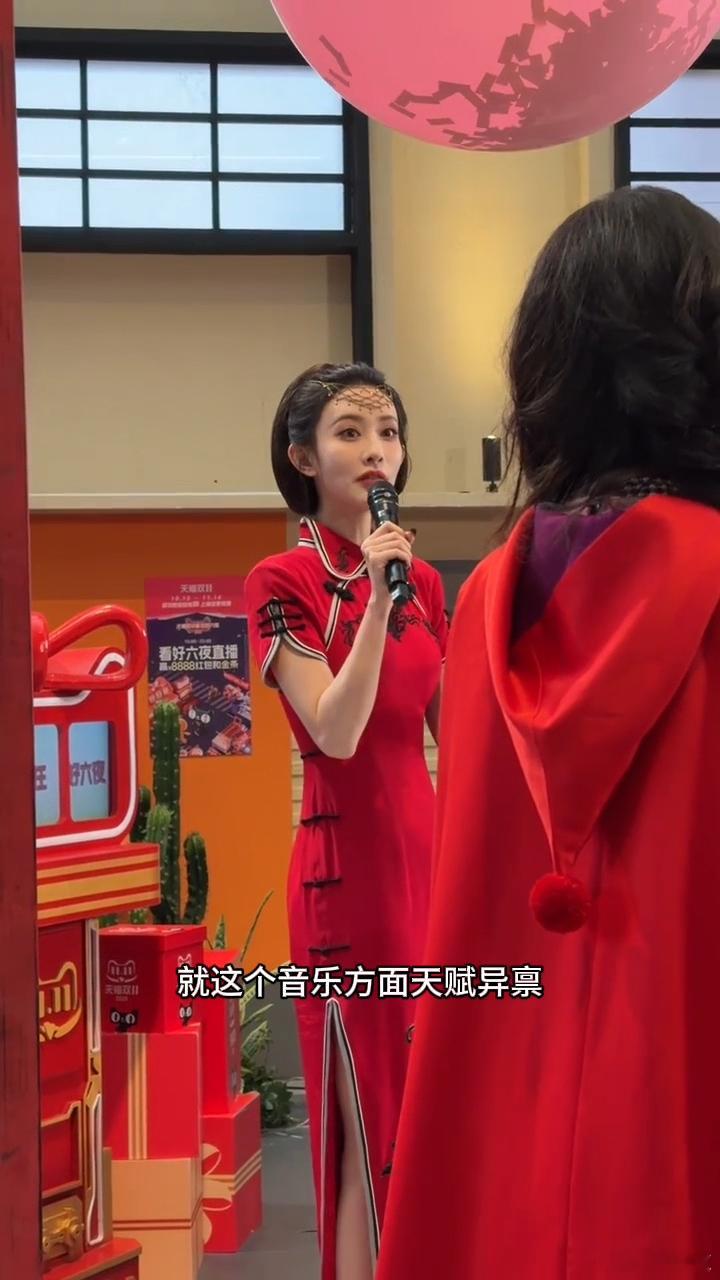 孟子义说把音乐天赋当掉了孟子义放狠话：我的音乐方面天赋异禀章若楠：我们就随便唱唱