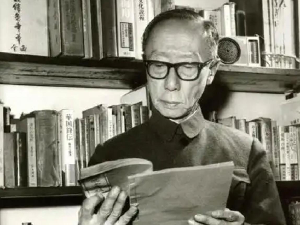 侄女问我是现在的菜好吃还是古代的菜好吃？我翻开《末代皇弟溥杰传》对她说，196