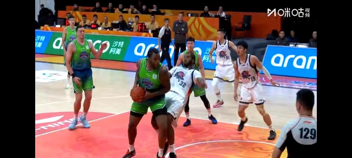 天津三分球失准能纠缠山东，詹姆斯依然可靠，克里斯有什么值得留恋呢？这场比赛看似平