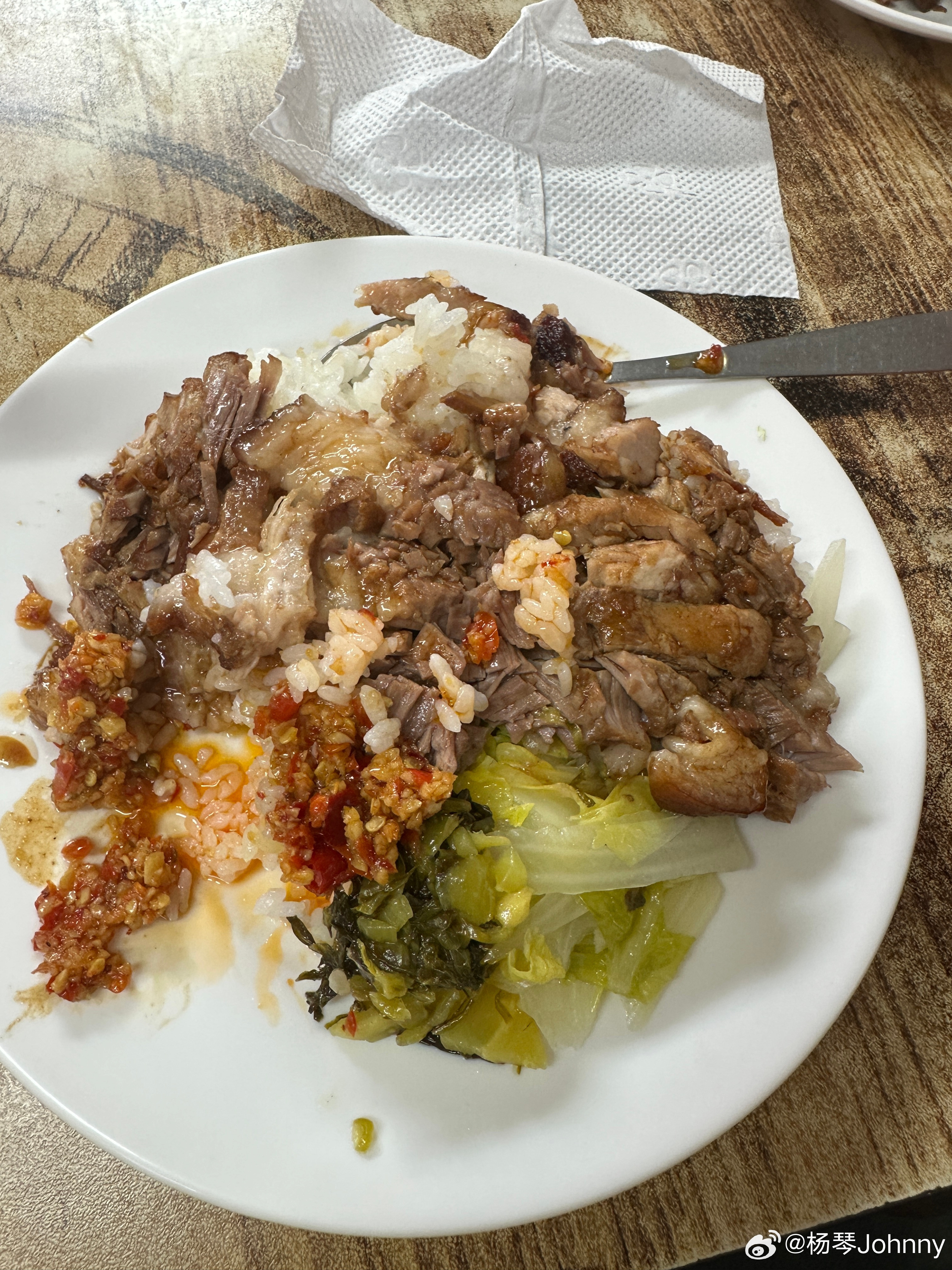 两点钟了来一碗带着泪水的猪脚饭深圳