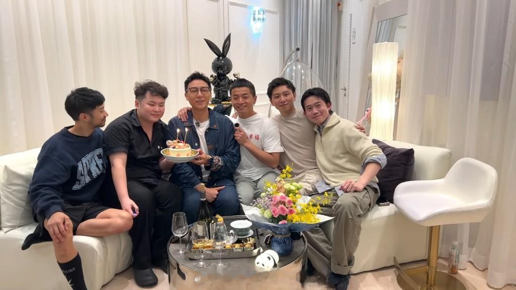 王贤志经历破产人生巨变，移居加拿大重启新生活，感慨世事难料：学会接受也是一种勇气