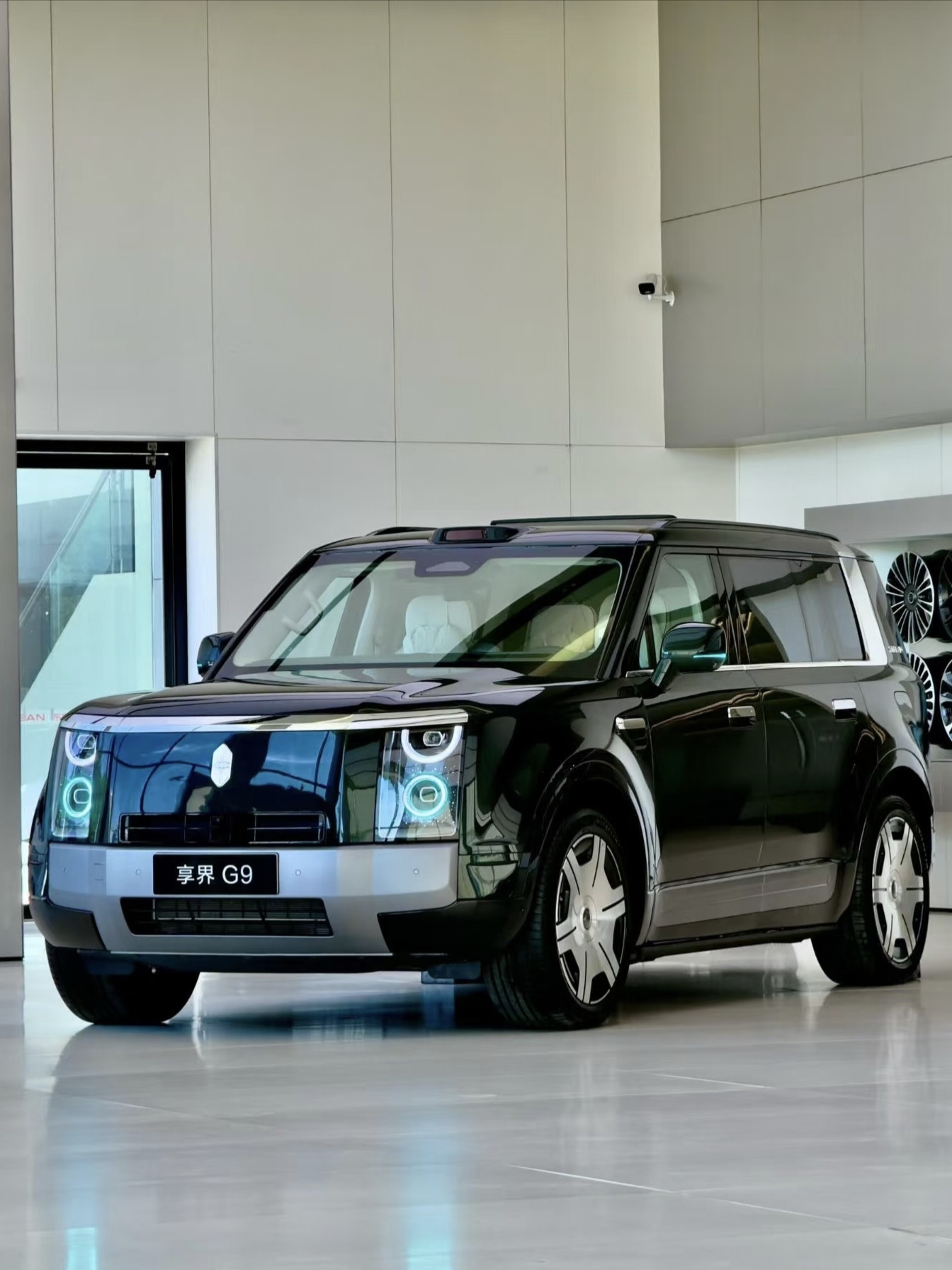 享界G9：硬派新能源SUV，玩的就是反差感 享界G9，华为加持的方盒子硬派SUV，八月开启预订。最近