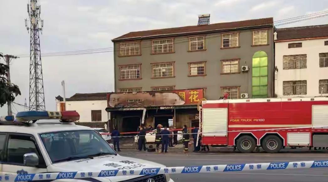 遇难的12人身份已查清：1人是经营者，其他11人均是顾客！关键这些顾客大多数来自