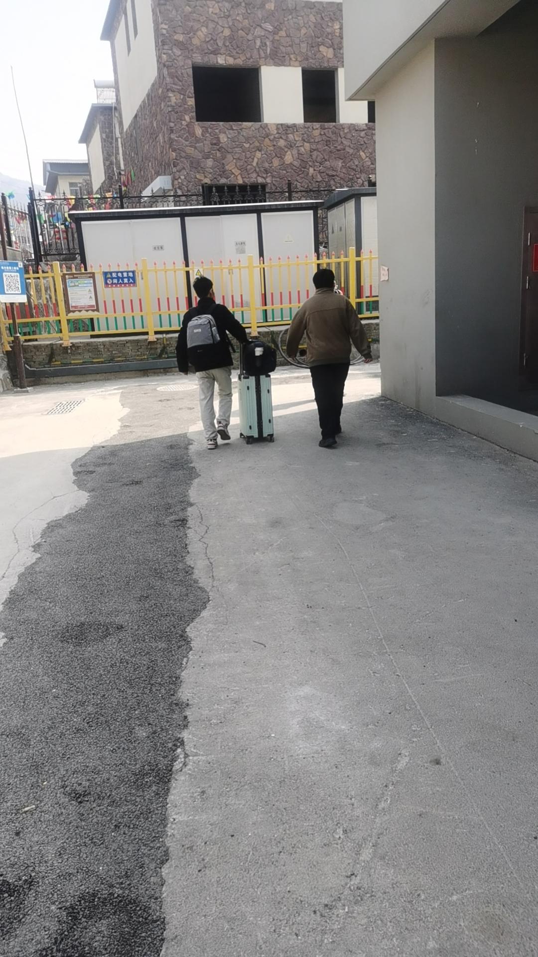 【3年一天不落买彩票，扔掉彩票后，他却暴富了】王先生找到我时，一脸纠结。