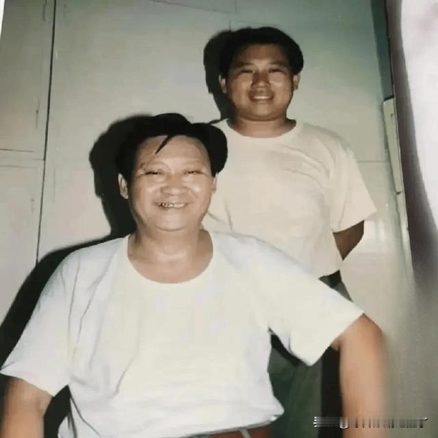 要说相声界两个前辈谁最后悔？那一定是杨志刚和常宝丰！因为这两个错失了泼天的富