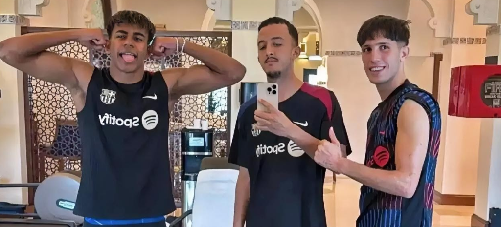 苟富贵，勿相忘，亚马尔让表弟和好兄弟一起住进新买的豪宅!据西班牙媒体报道，亚