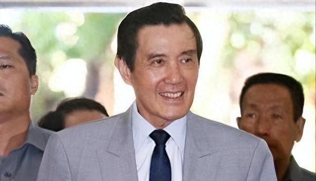 马英九终于暴露了他真正的心声！6月26日，在甘肃敦煌的两岸文化活动上，台湾地区前