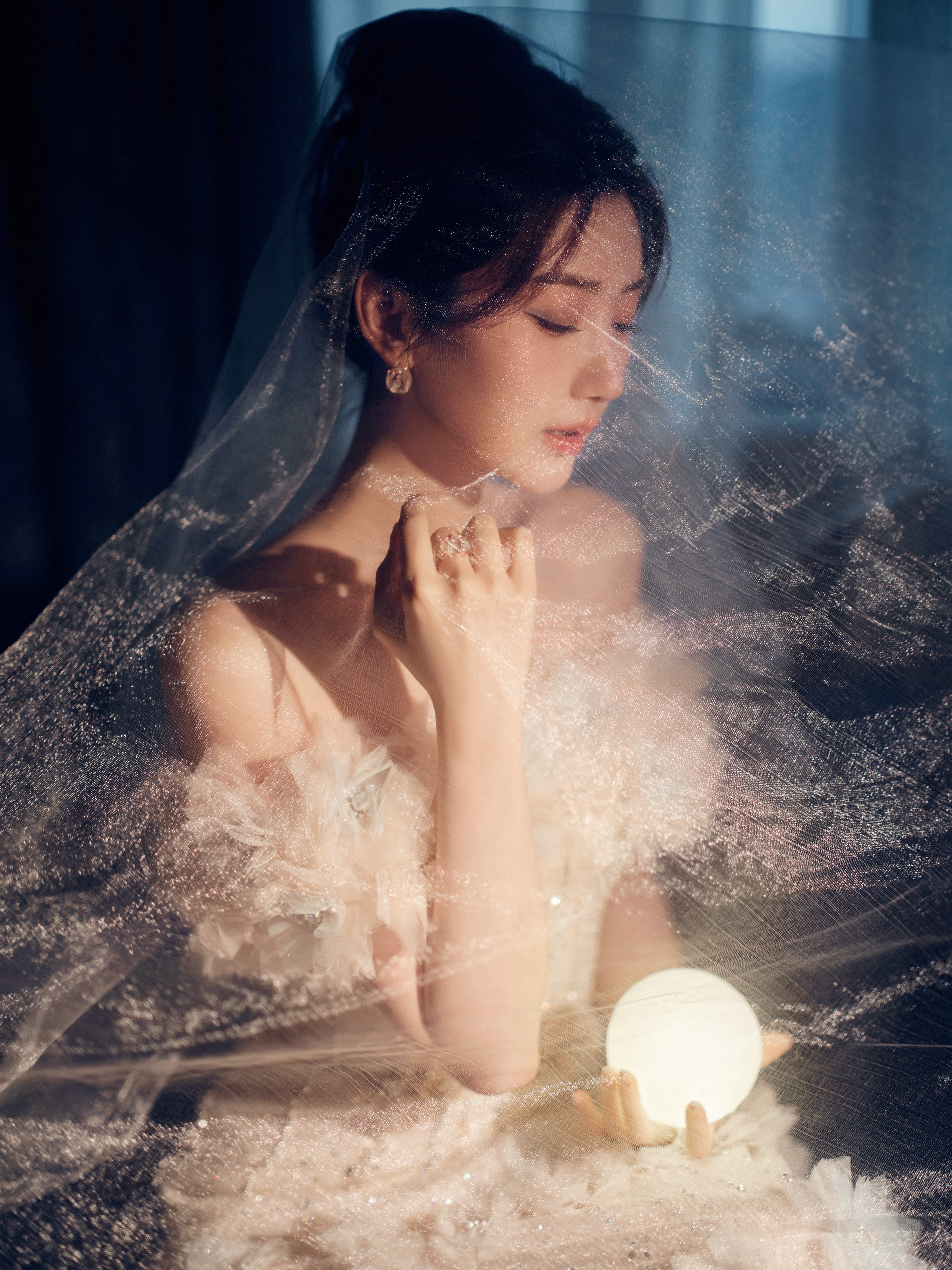 毛晓彤，轻纱柔美，月下佳人​​​