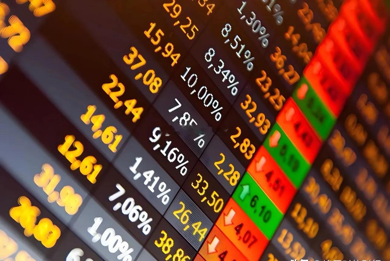 今天跌最惨的就是影视院线，电影相关方向光线传媒奔20cm跌停，幸福蓝海，博纳影业