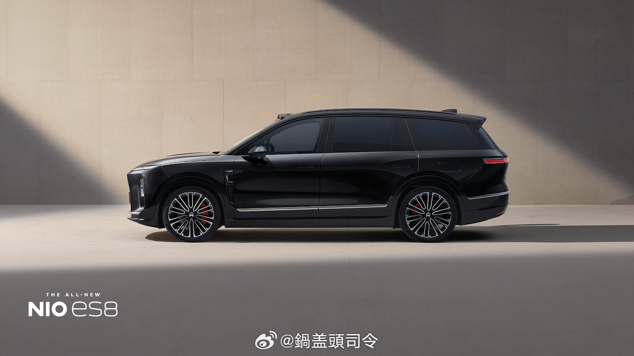 #中国豪华汽车看蔚来#现在很多车企都在做豪华汽车，蔚来ES8也算得上其中亮眼的