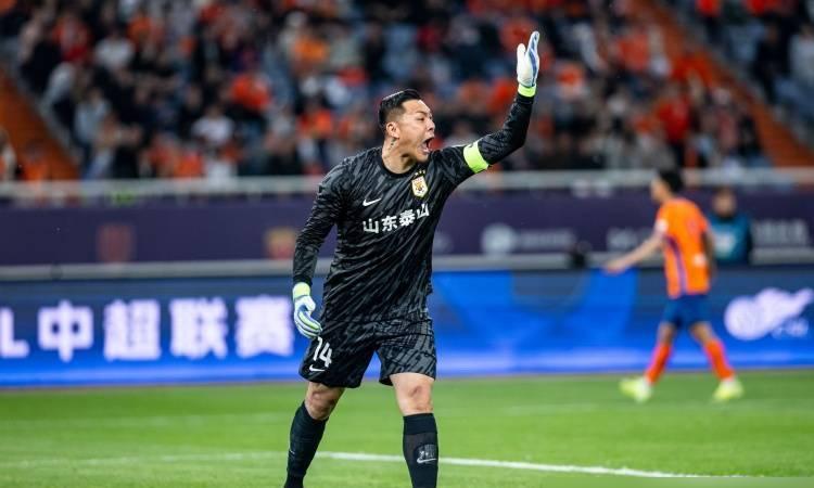 泰山4-2浙江，足球报记者陈永分析泰山队的3点事实！崔康熙暂时不会下课！中超第