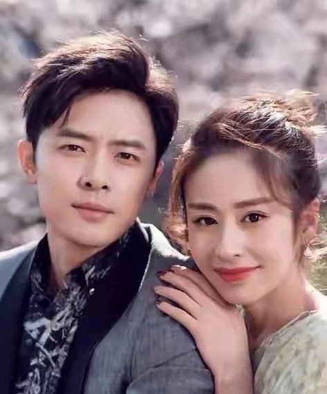 颖儿，原名刘颖，1988年生于湖南常德工薪家庭，3岁学琵琶书法，15岁拿推新人主