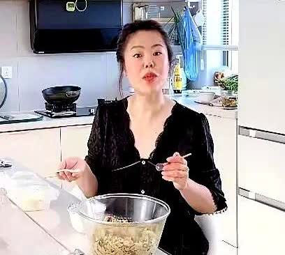 面相预警三年前就被说中如今整张脸垮得没眼看鼻孔外翻连心眉面部胶原
