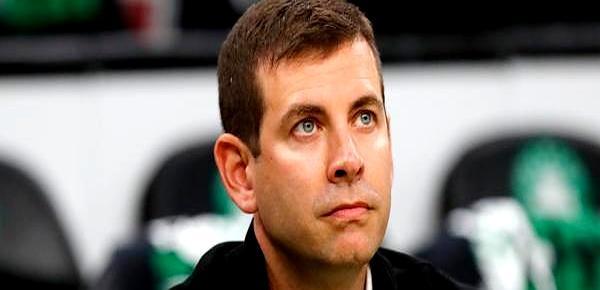 绿军砸5000万只为一个人安吉走后，史蒂文斯比前任更敢赌。他把西蒙斯277