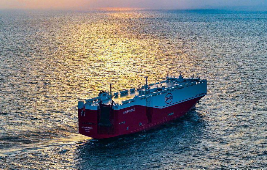 【琅河财经】国家正在做三件事。第一、大量建能源储备库囤积原油，全球原油的消费