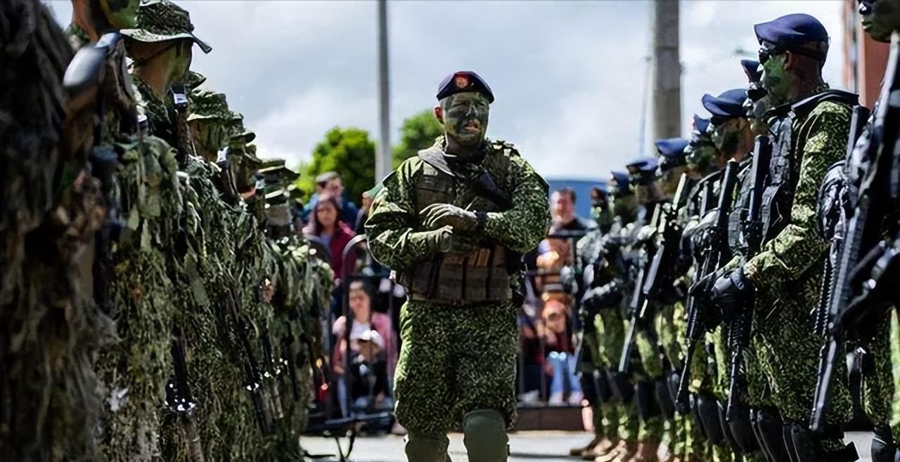 佩特罗现在已经吸取委内瑞拉教训，铁腕清剿军方内鬼！1月3日，美军突然对委内瑞