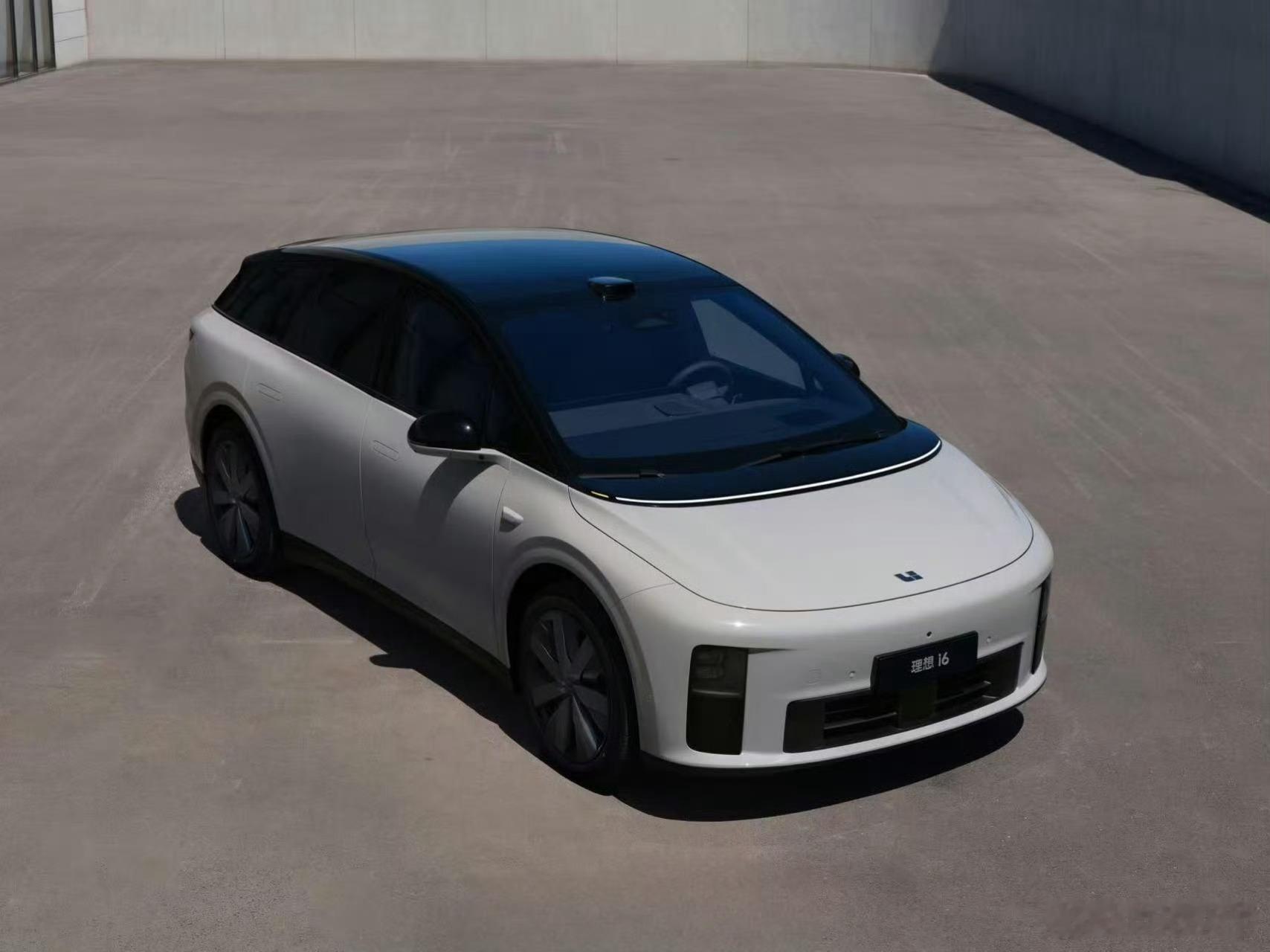 理想i6电池将启用双供应商模式理想i系列，电池换成两家供应商其实挺明智的，既解决