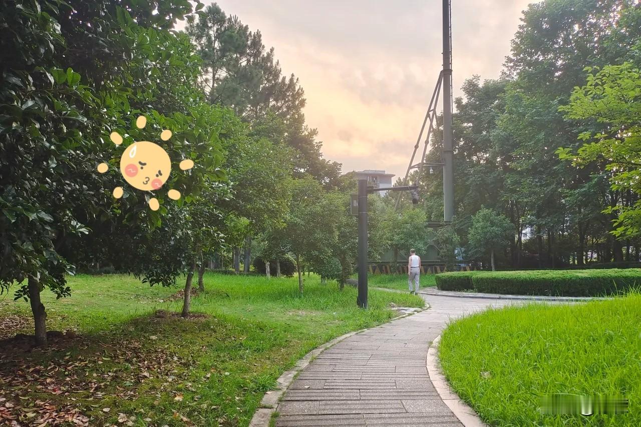 我邻居家的儿子犯了糊涂，在外头有了人，一门心思要离婚。后来儿媳妇点头同意了