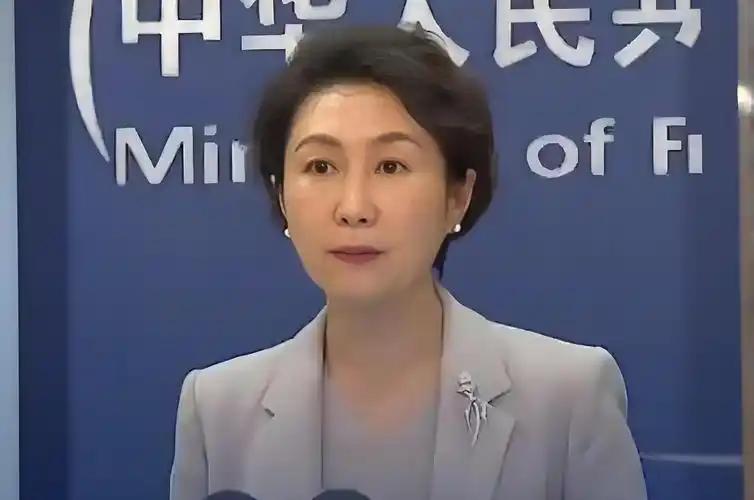 别再喊"收复"台湾了！ 9月8日，外交部发言人毛宁在记者会上把话挑明：联大第