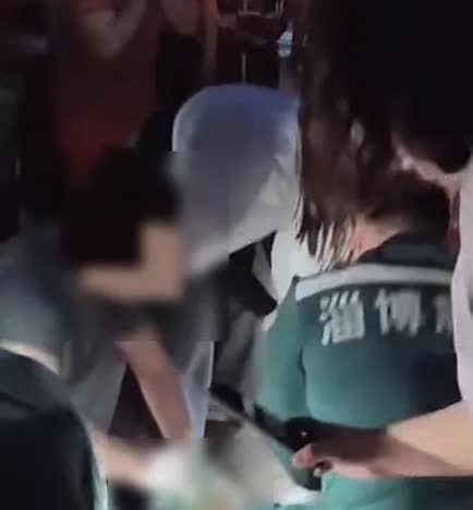 淄博公园打牌和看打牌的起了冲突，劝架的也跟着倒霉！淄博公园发生了一起刑事案件