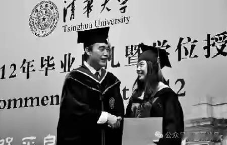 9岁就能出版散文集，12岁便成为《南方都市报》专栏作家，16岁更是当上了中国少年