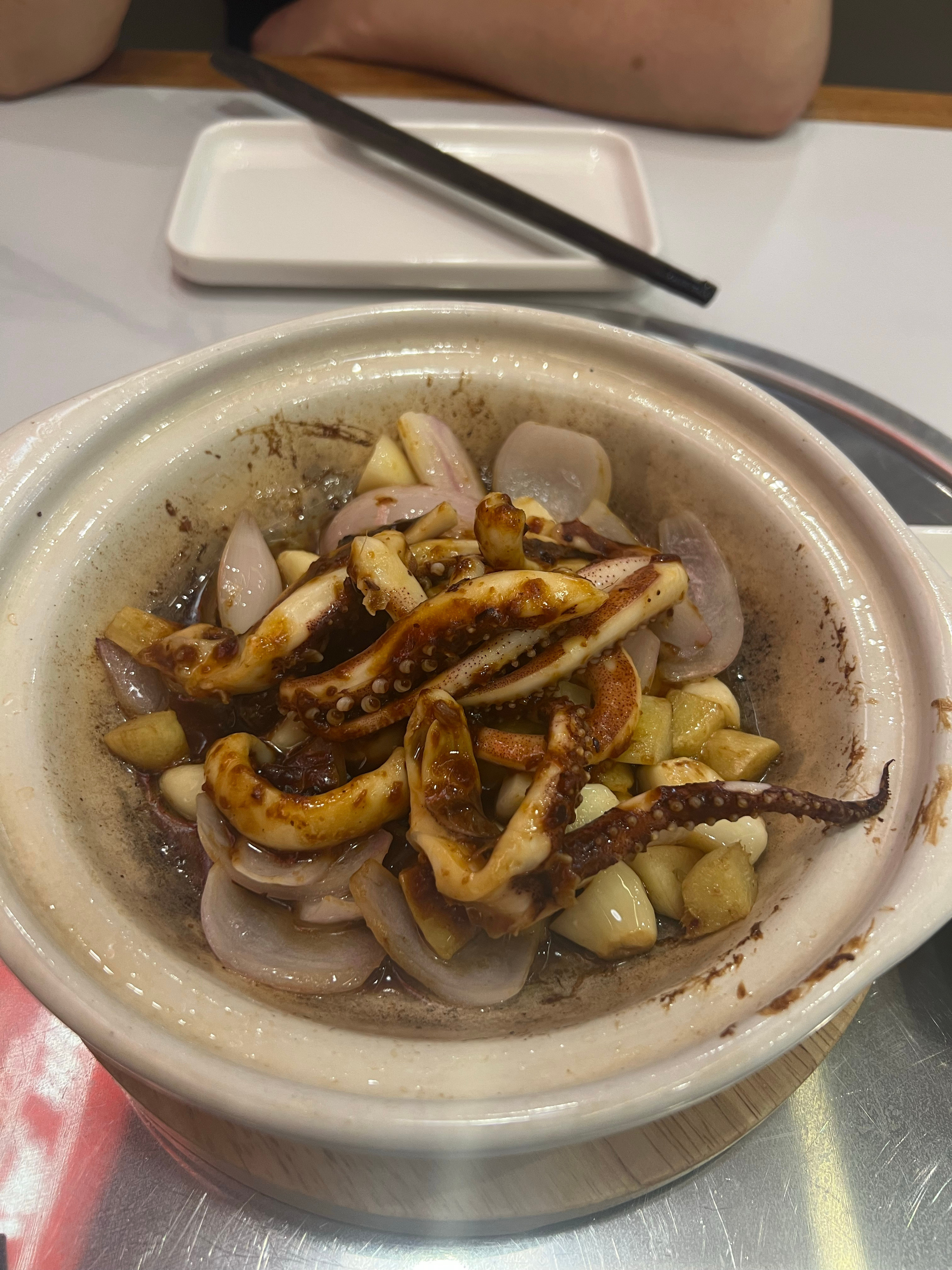 这是一位老道长说的一段话：“人生的顺序，不要搞反了：睡觉第一，吃饭第二，运动第三