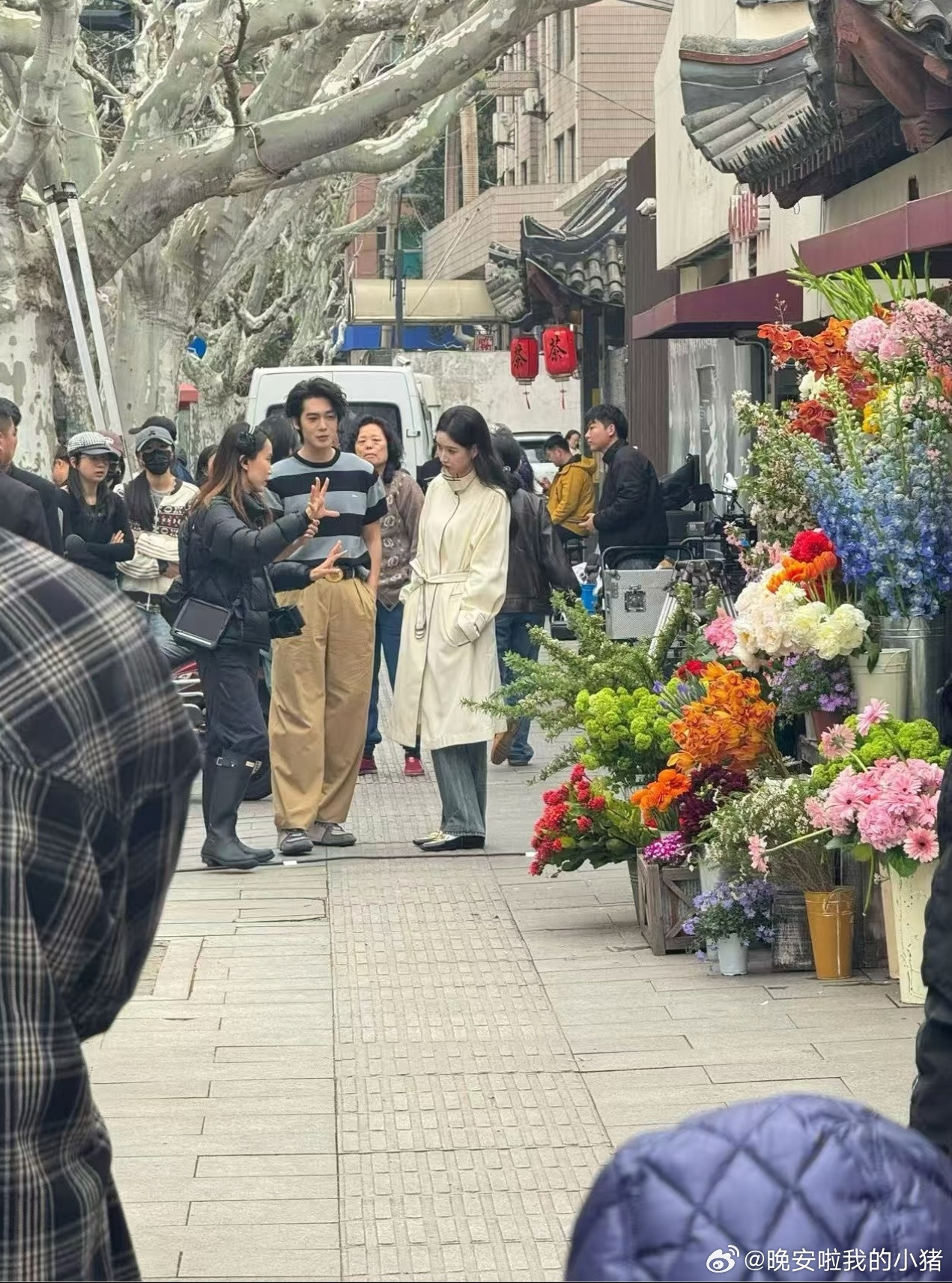 上海偶遇于适拍Dior广告，超绝艺术感的长发