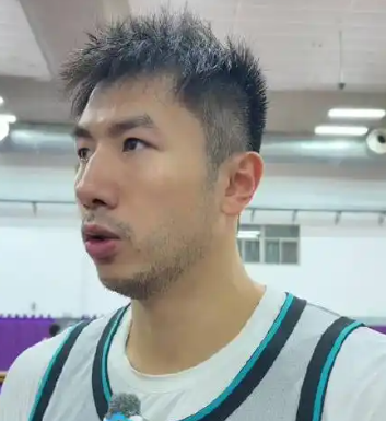 北控又输了。 2026年FIBA洲际杯，北控男篮小组赛两连败，先后输给博卡青年和NBA发展联盟联队，