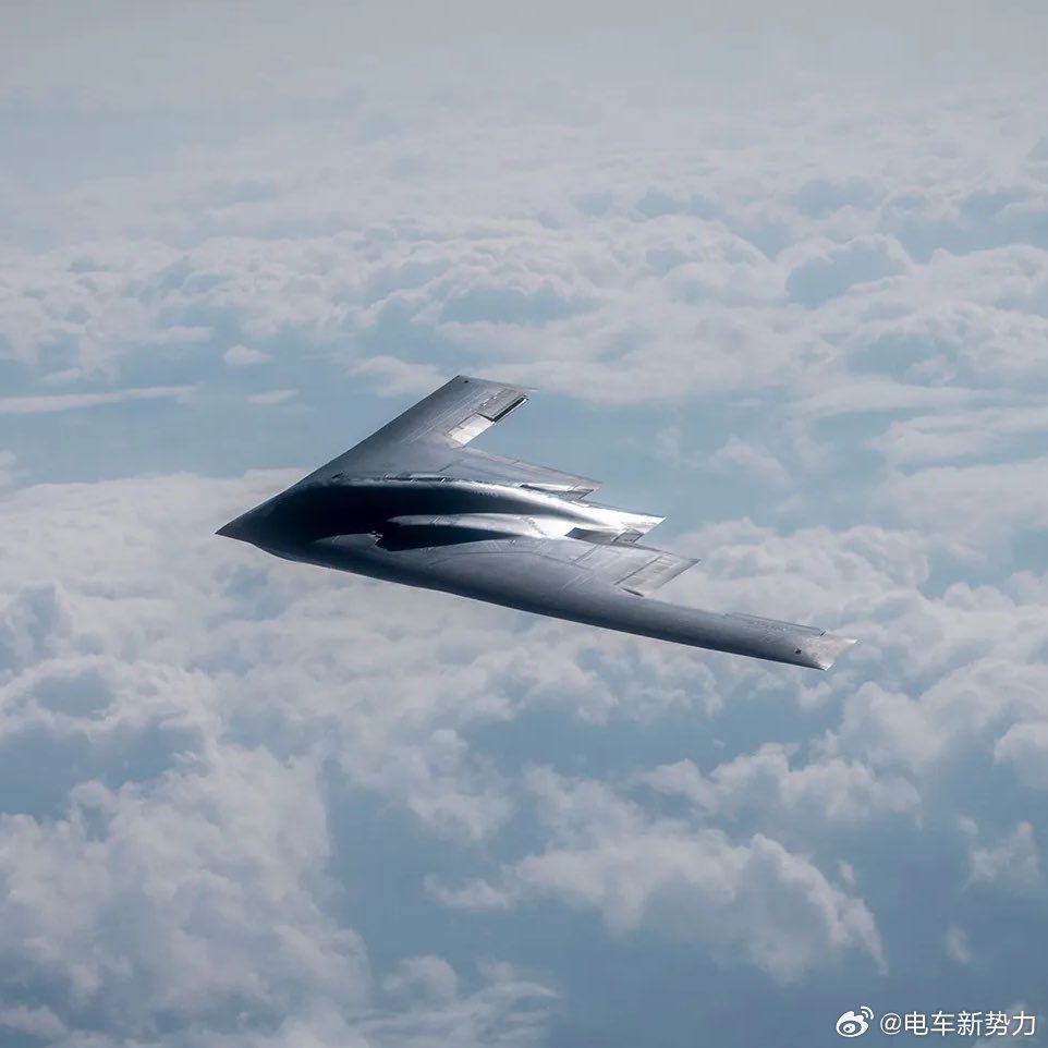 新能源大牛说这款B-2轰炸机就等比亚迪来颠覆了