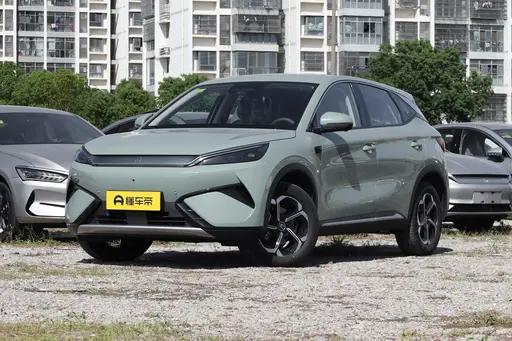 同样12万左右，买新元PLUS低配，还是二手元PLUS高配？ 最近看纯电SU