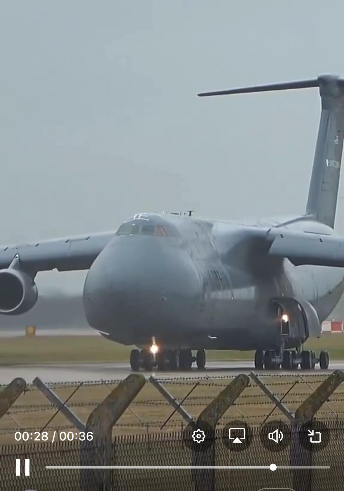 伊朗事态不断升级，迄今至少近百人丧生，数千人被捕，流亡王储巴列维号召民众不仅要上