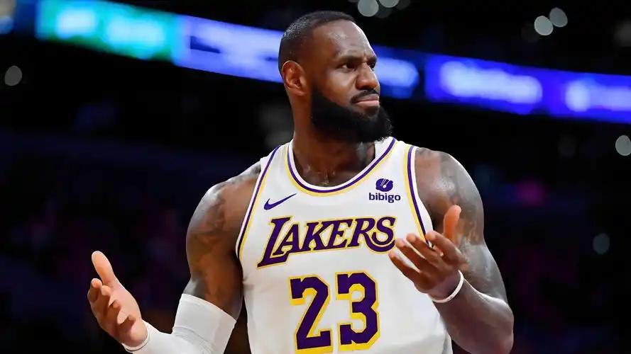 NBA9月8日快讯：美媒FadeawayWorld发布文章，勒布朗·詹姆斯